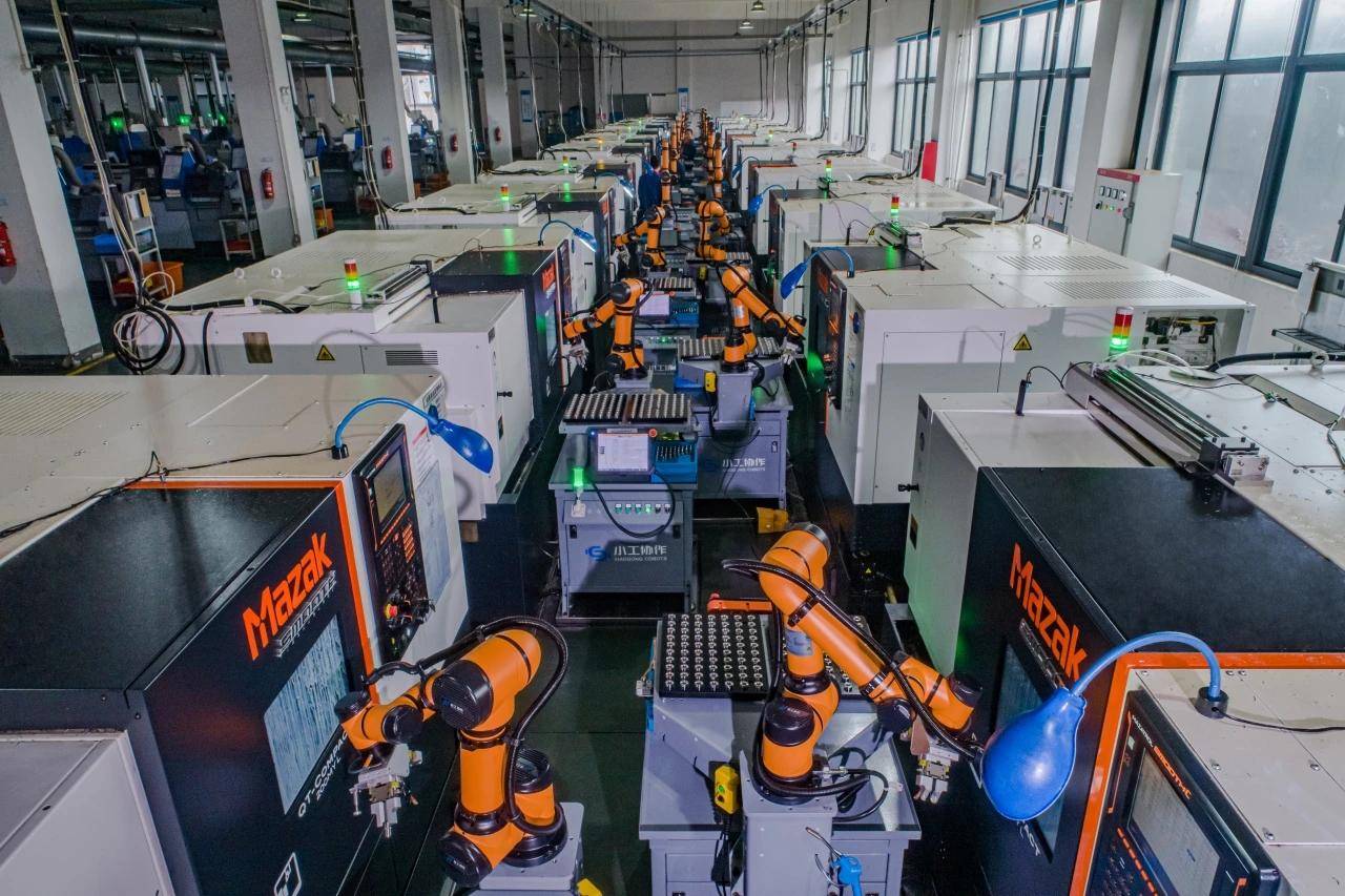 蘇州光兆機電設備 數控車床協作機械手上下料與CNC自動化的專業服務